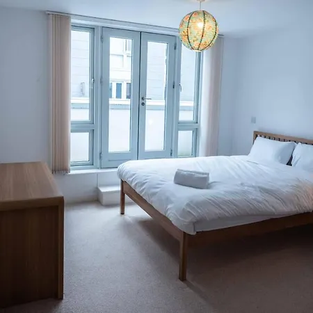 Gorgeous Flat With Parking דירה *